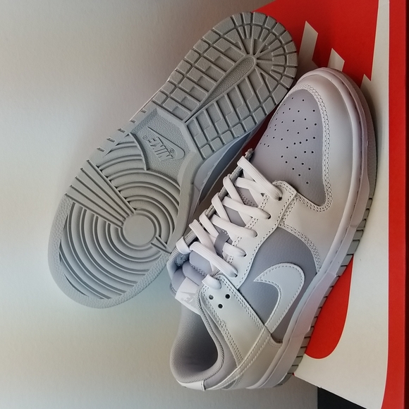 Nike Dunk Low Retro " Wolf Grey" - Picture 4 of 9